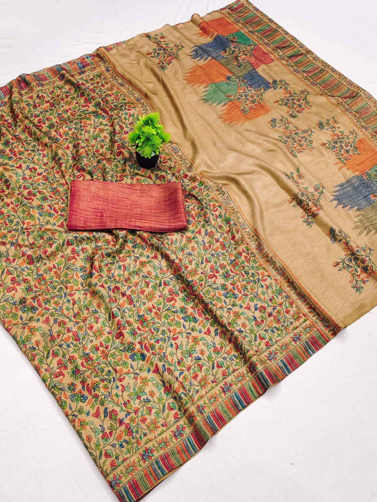 Beige Multicolor Printed Matka Silk Saree with Blouse